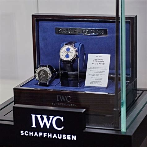 iwc 샤프 하우젠.